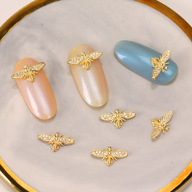 Diamond-studded bee DIY accessories Diamond-studded bee DIY accessories